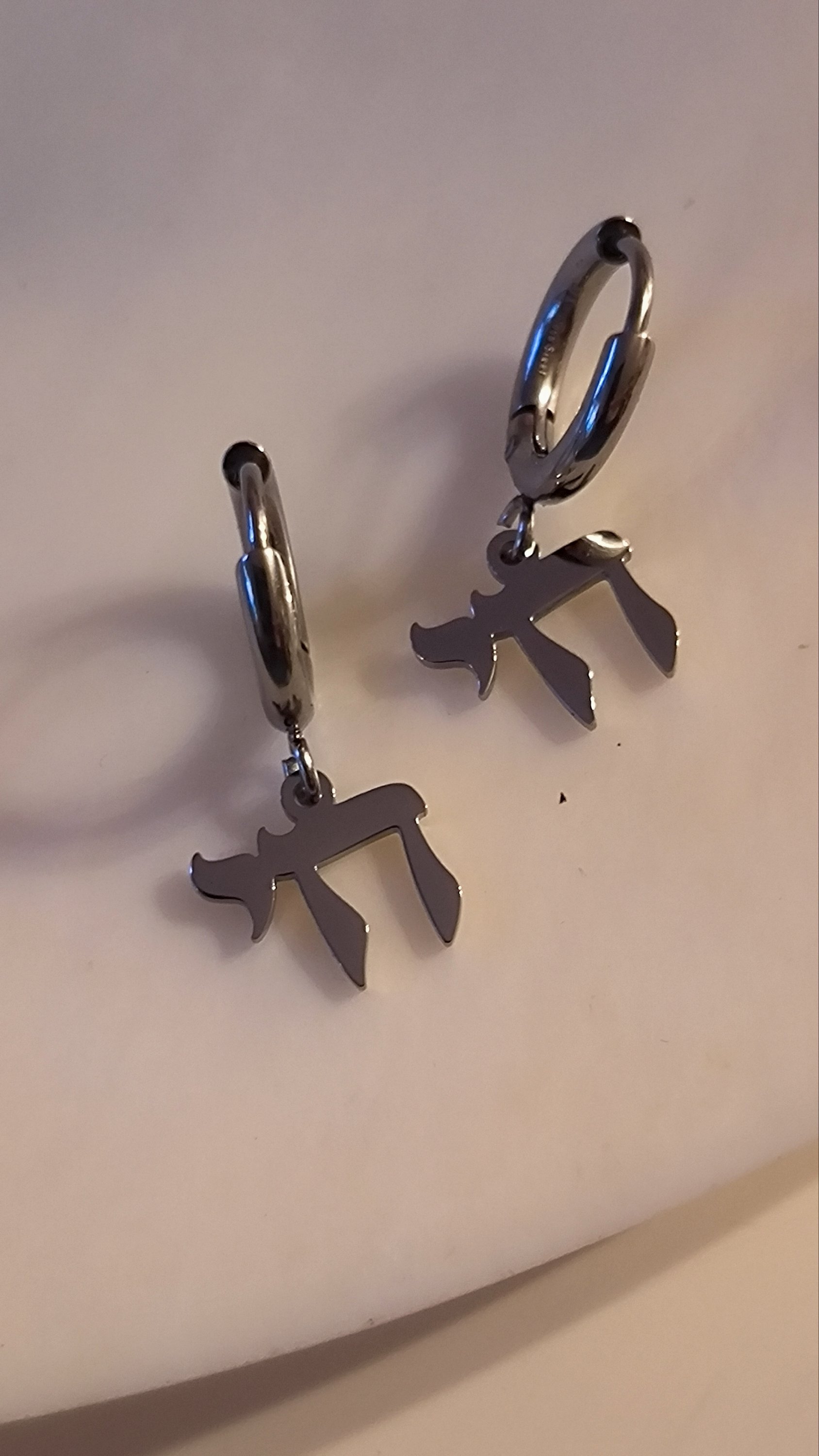 Boucle d'oreille Hai