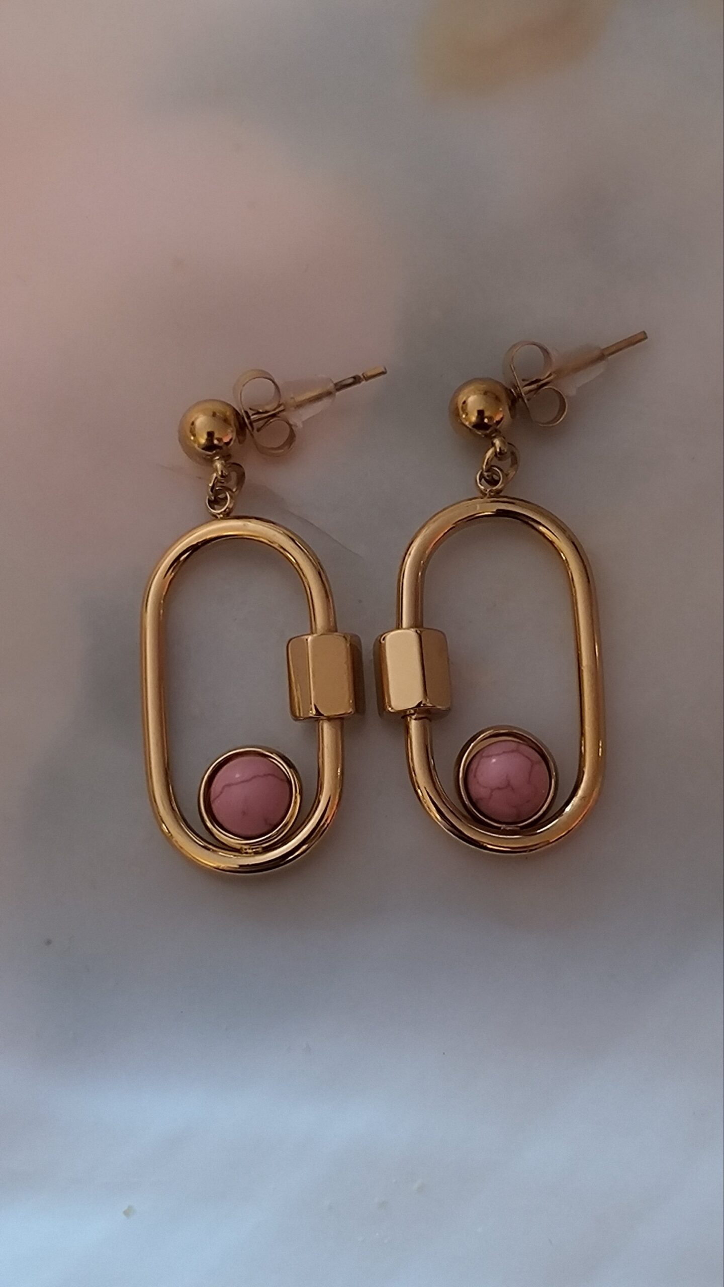 Boucle d'oreille mousqueton