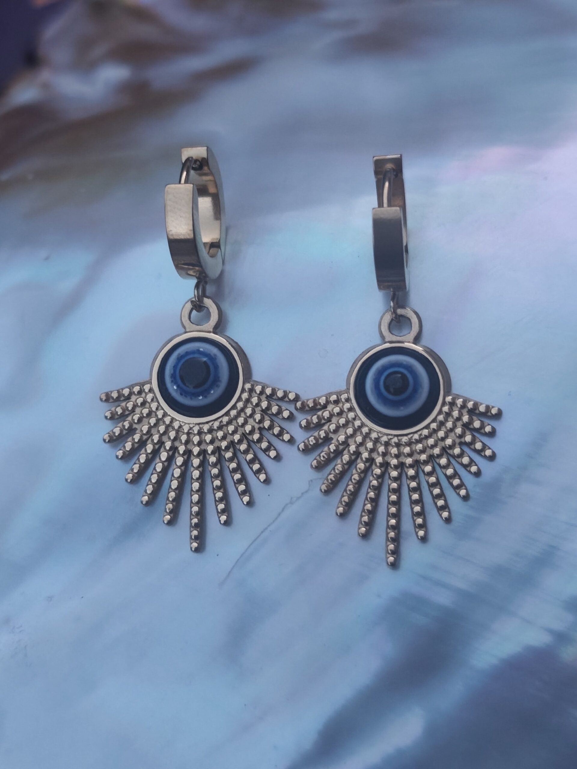 Boucle d'oreille oeil