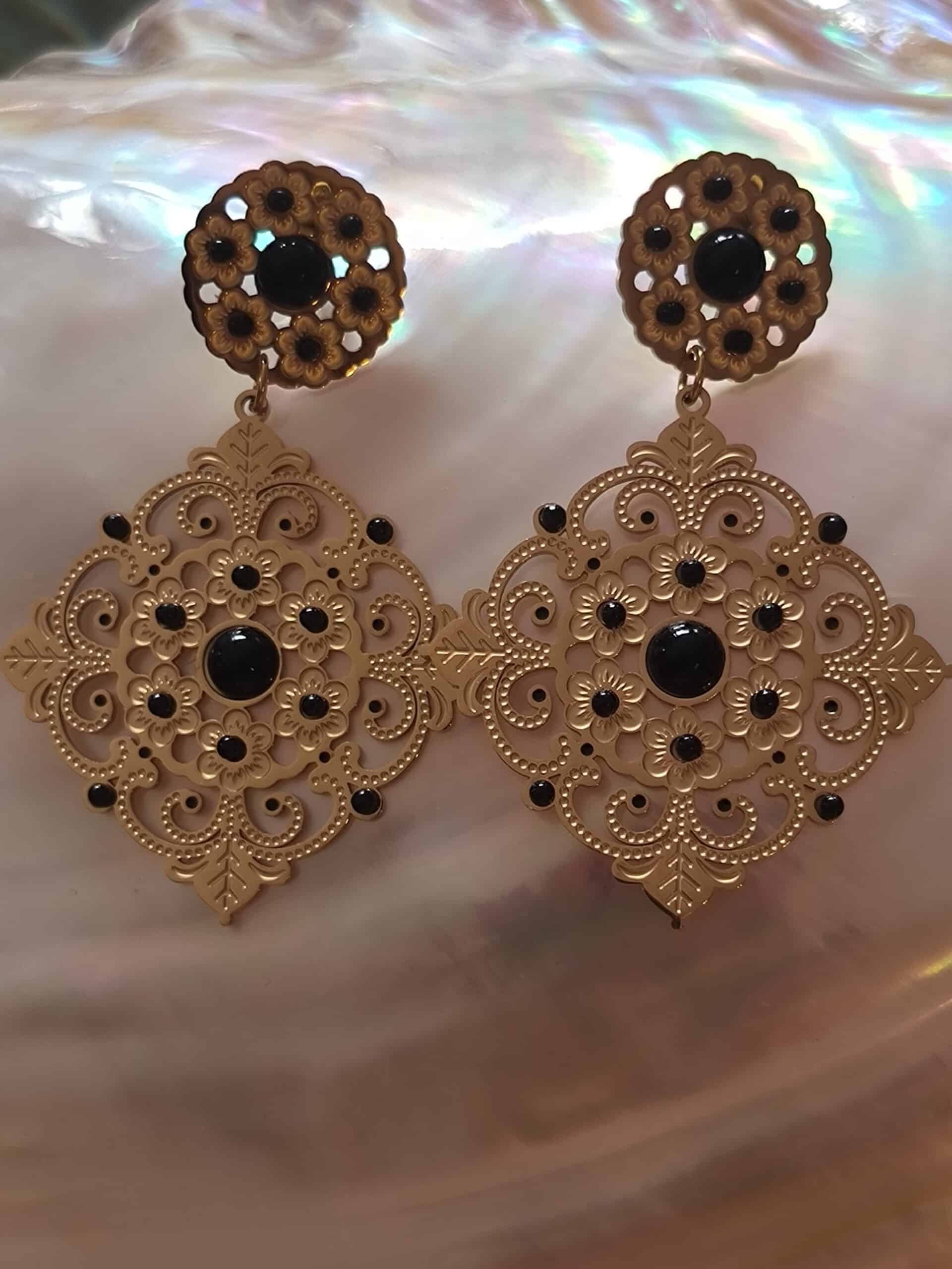 Boucle d'oreille oriental