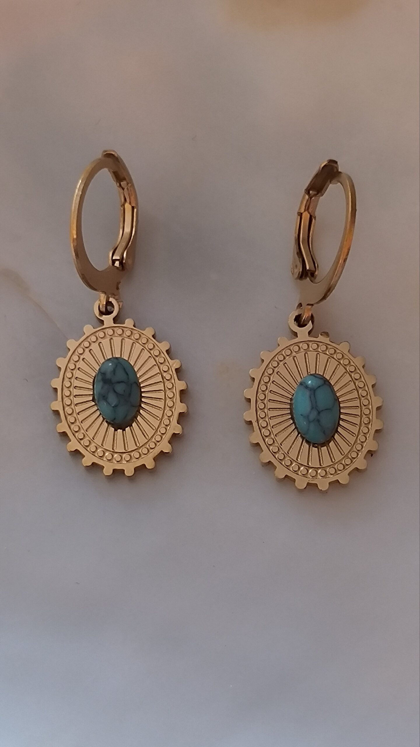 Boucle d'oreille orientale