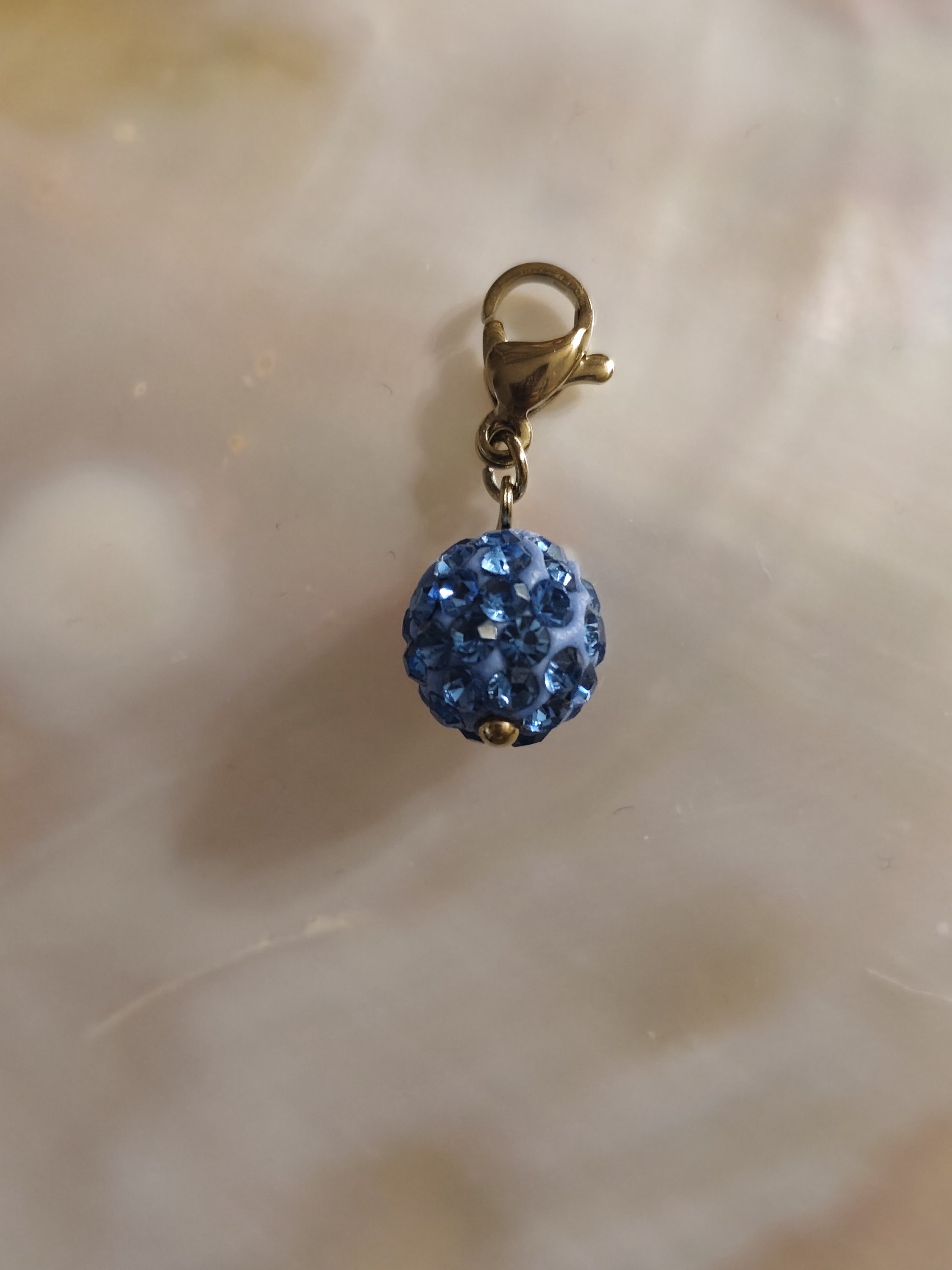 Charm boule